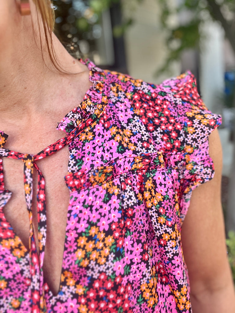 Hitachi Floral Sleeveless Top